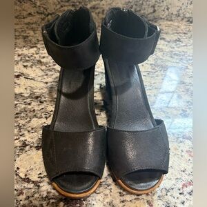 Sorel Joanie Ankle Strap Wedge Sandal 7.5